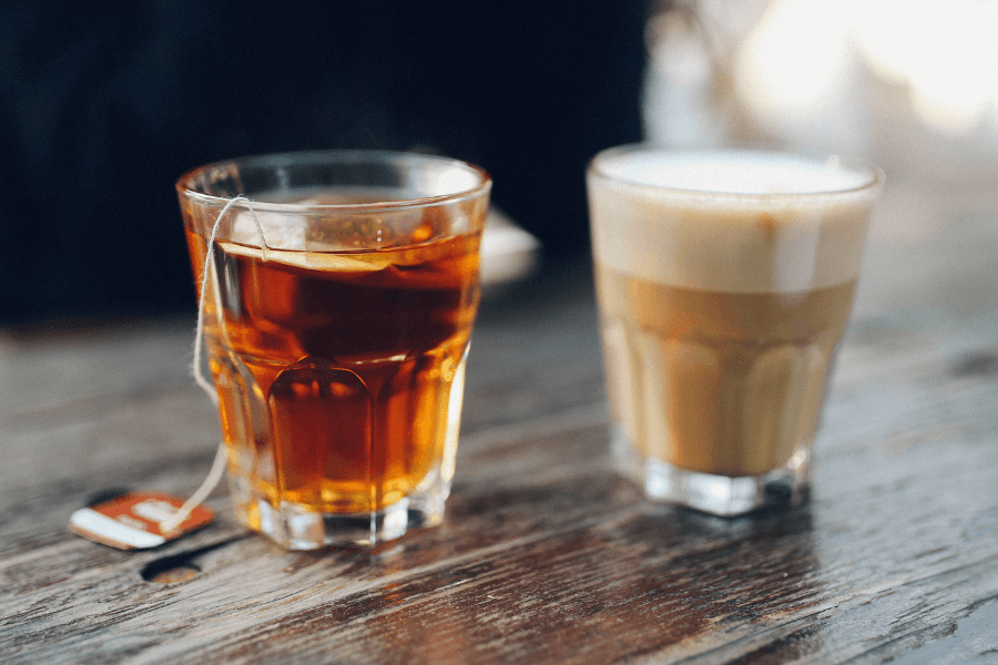 thé ou café au bureau, pourquoi choisir